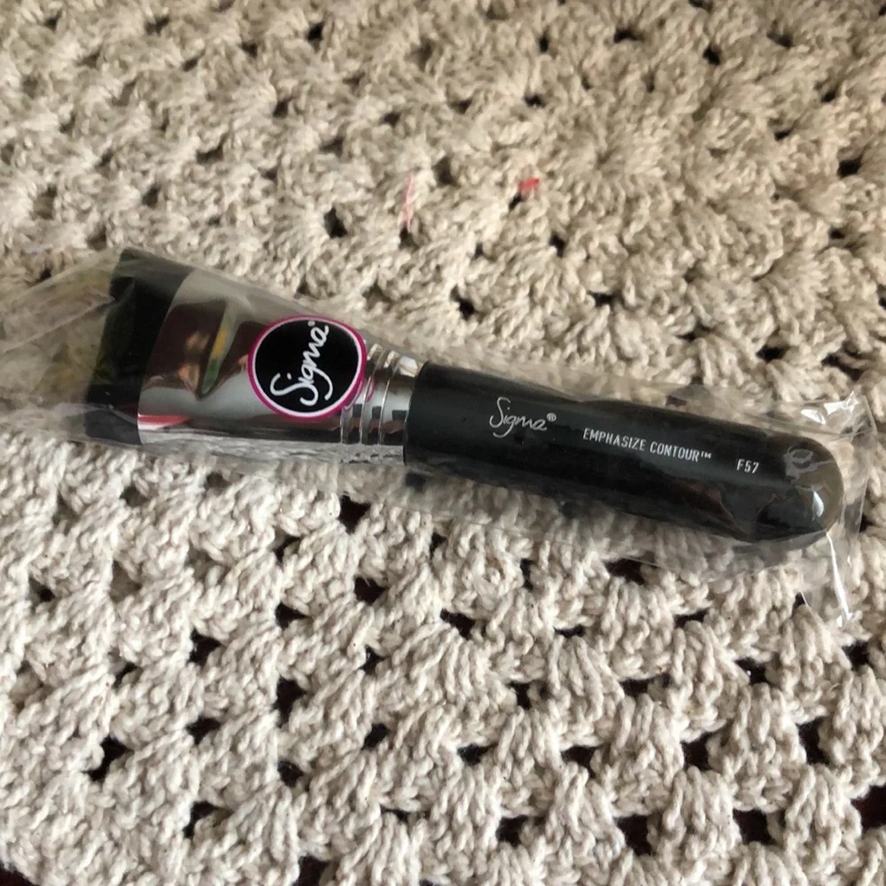 SIGMA F57 Emphasize Contour Brush